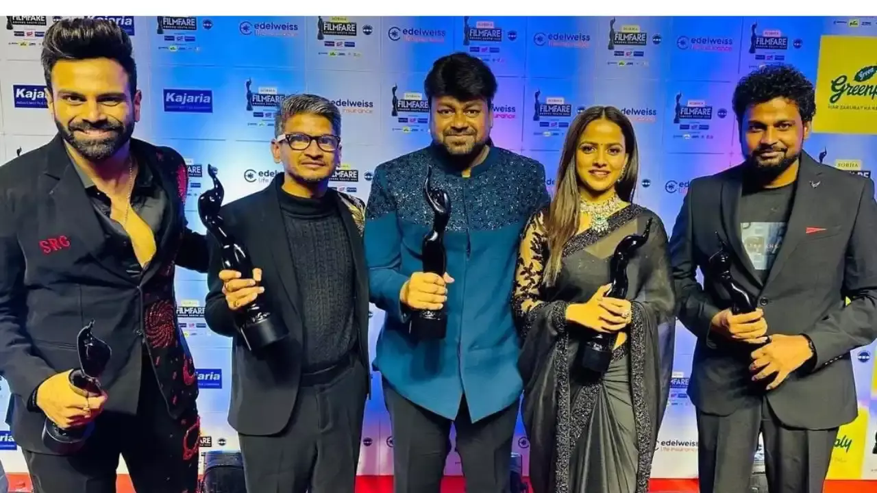 Vaishnavi Chaitanya :  ఐదు ఫిల్మ్ ఫేర్ అవార్డ్స్ తో అదరగొట్టిన బేబీ Vaishnavi Chaitanya :  ఐదు ఫిల్మ్ ఫేర్ అవార్డ్స్ తో అదరగొట్టిన బేబీ