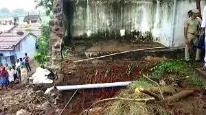 Madhya Pradesh: గోడ కూలి 9 మంది పిల్లలు మృతి