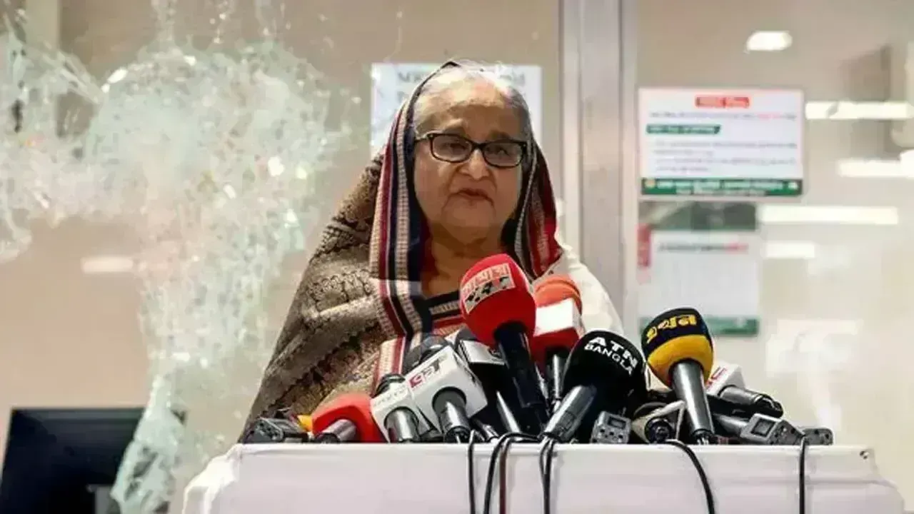 Sheikh Hasina: షేక్ హసీనాకు భారత్ తాత్కాలిక ఆశ్రయం.. Sheikh Hasina: షేక్ హసీనాకు భారత్ తాత్కాలిక ఆశ్రయం..