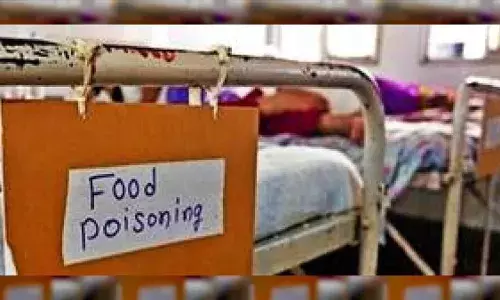 Uttarpradesh :  చికెన్ తిని ఆస్పత్రి పాలైన విద్యార్థులు