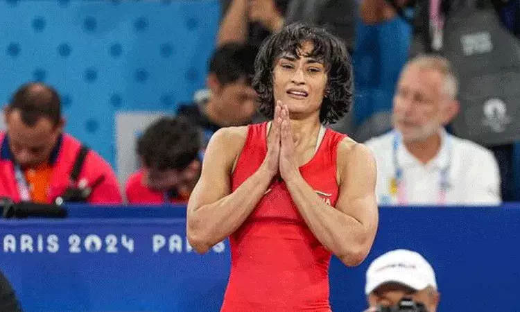 Paris Olympics: వినేష్ ఫోగాట్ చూపు గోల్డ్ మెడల్ వైపు.. రెజ్లింగ్ ఈవెంట్‌లో ఫైనల్‌కు చేరిన తొలి భారతీయ మహిళ