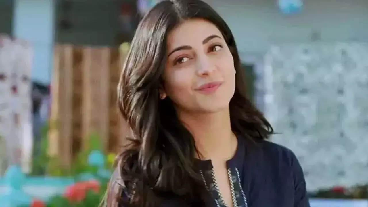 Shruthi Haasan : శృతి హాసన్ కు లక్ కలిసి రావట్లేదా? Shruthi Haasan : శృతి హాసన్ కు లక్ కలిసి రావట్లేదా?