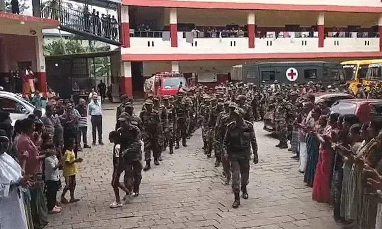 వాయనాడ్ రెస్క్యూ ఆపరేషన్‌ పూర్తి చేసిన సైనికులు.. భావోద్వేగ వీడ్కోలు పలికిన స్థానికులు..