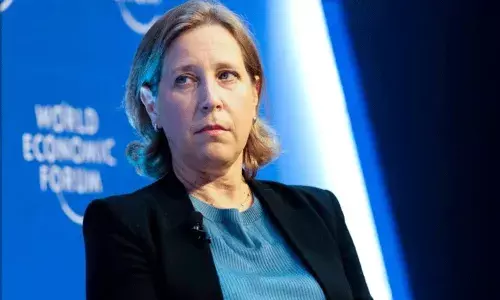 యూట్యూబ్ మాజీ సీఈఓ సుసాన్ వోజ్కికి క్యాన్సర్తో పోరాడి మృతి.. యూట్యూబ్ మాజీ సీఈఓ సుసాన్ వోజ్కికి క్యాన్సర్తో పోరాడి మృతి..