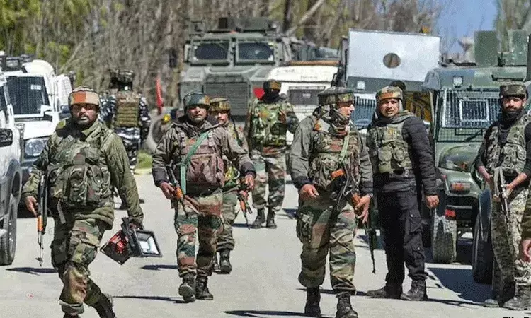 Jammu & Kashmir : అనంత్నాగ్లో భద్రతా బలగాలు, ఉగ్రవాదుల మధ్య ఎన్కౌంటర్ Jammu & Kashmir : అనంత్నాగ్లో భద్రతా బలగాలు, ఉగ్రవాదుల మధ్య ఎన్కౌంటర్