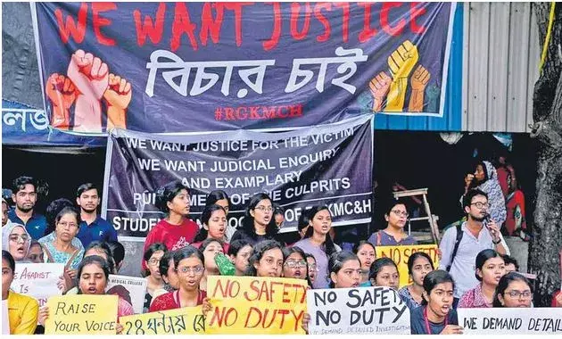 DOCTORS: దేశవ్యాప్తంగా నిలిచిన వైద్య సేవలు DOCTORS: దేశవ్యాప్తంగా నిలిచిన వైద్య సేవలు