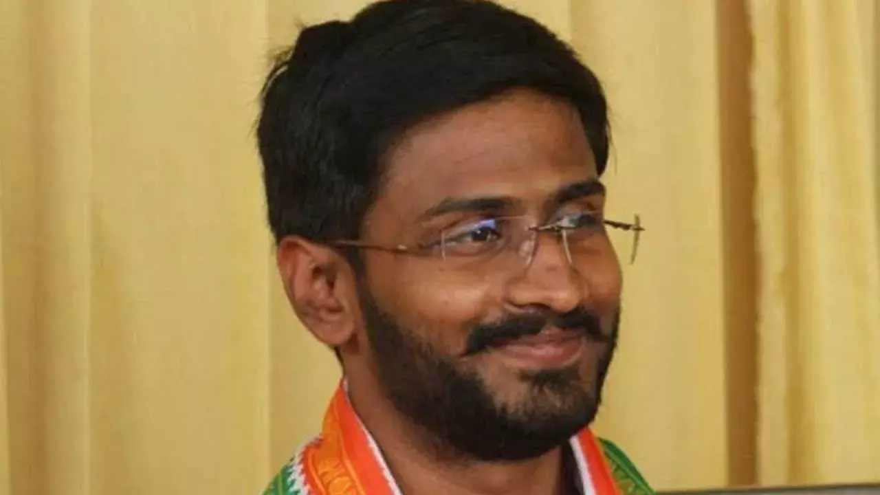 TG : వివాదాస్పదంగా బల్మూరి వెంకట్ నామినేషన్