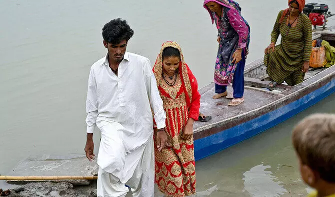 Pakistan: పాకిస్తాన్ లో వానకాలం పెళ్ళిళ్ళు, Pakistan: పాకిస్తాన్ లో వానకాలం పెళ్ళిళ్ళు,