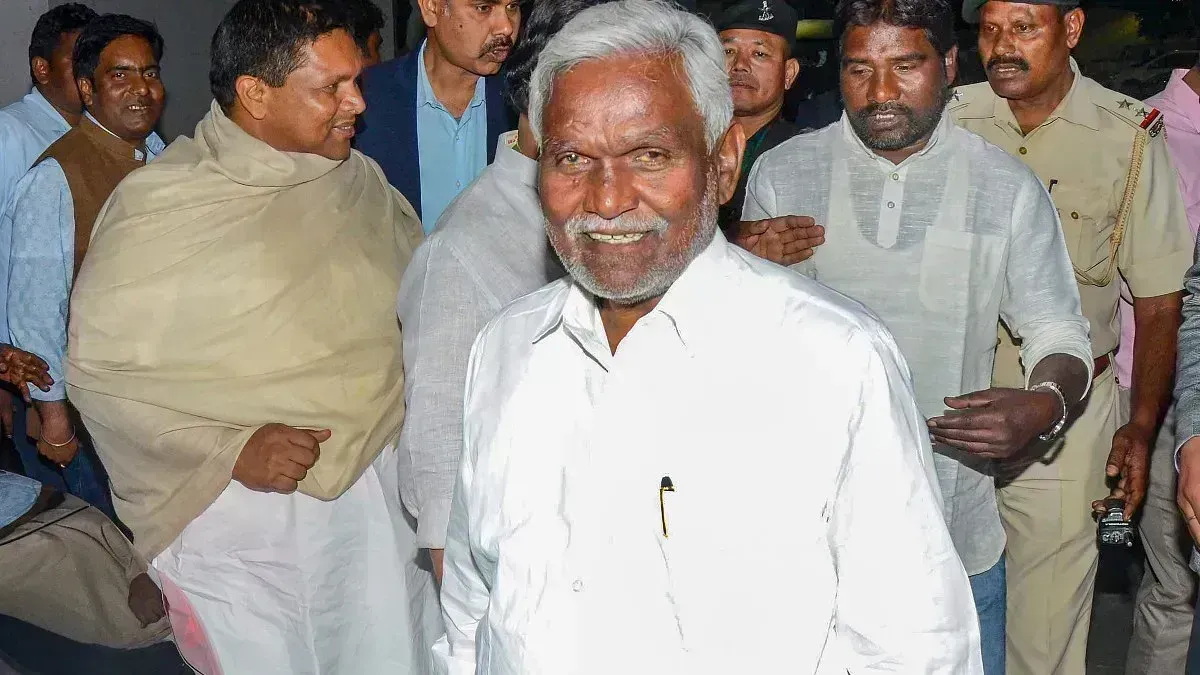 Champai Soren : బీజేపీలోకి మాజీ సీఎం చంపాయ్ సోరెన్..! Champai Soren : బీజేపీలోకి మాజీ సీఎం చంపాయ్ సోరెన్..!