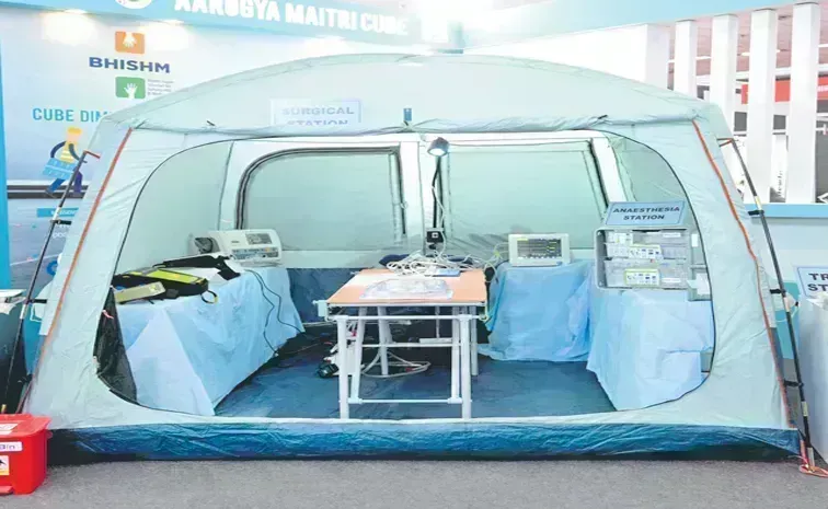 Portable Hospital:   ప్రపంచంలోనే తొలి పోర్టబుల్ హాస్పిటల్ పారాడ్రాప్ Portable Hospital:   ప్రపంచంలోనే తొలి పోర్టబుల్ హాస్పిటల్ పారాడ్రాప్