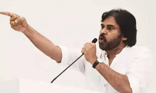 PAWAN: అధికారులకు పవన్ స్ట్రాంగ్ వార్నింగ్ PAWAN: అధికారులకు పవన్ స్ట్రాంగ్ వార్నింగ్