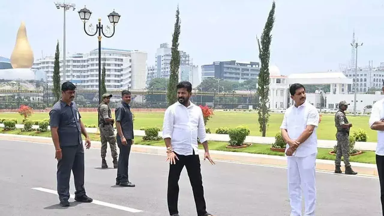 REVANTH: సచివాలయంలోనే తెలంగాణ తల్లి విగ్రహం REVANTH: సచివాలయంలోనే తెలంగాణ తల్లి విగ్రహం