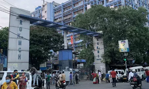 Kolkata Rape Murder: ఘటనకు ముందు హాస్టలర్స్ సంఖ్య 160 .. ఇప్పుడు 17 Kolkata Rape Murder: ఘటనకు ముందు హాస్టలర్స్ సంఖ్య 160 .. ఇప్పుడు 17