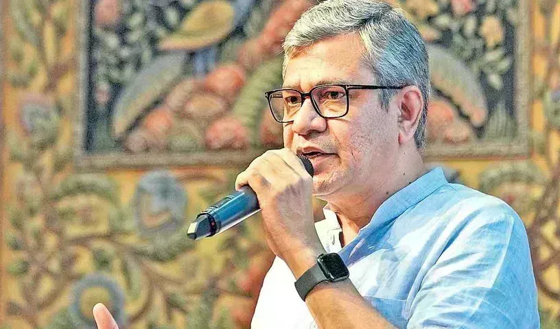 UPS: కేంద్రం నుంచి కొత్త పెన్షన్ విధానం.. UPS: కేంద్రం నుంచి కొత్త పెన్షన్ విధానం..