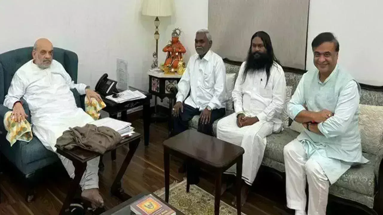 Champai Soren: ఈ నెల 30న బీజేపీలోకి చంపై సోరెన్.. Champai Soren: ఈ నెల 30న బీజేపీలోకి చంపై సోరెన్..