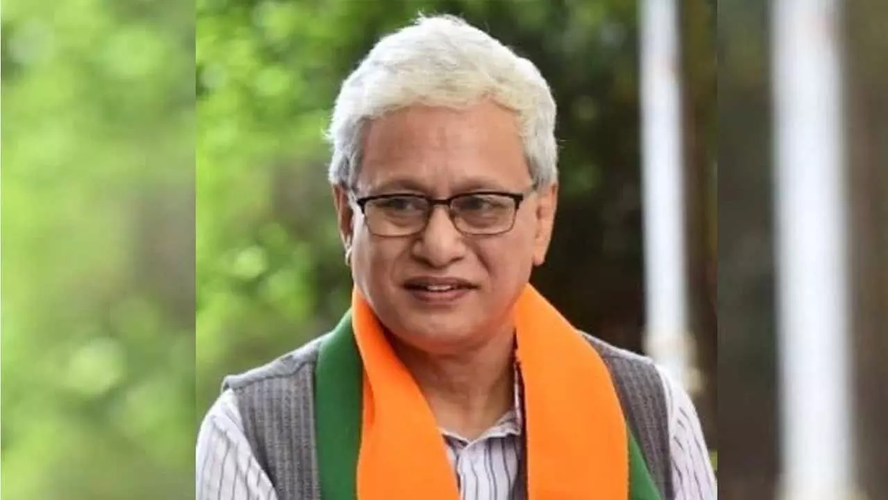 ములుగు జిల్లాలో గ్రామాన్ని దత్తత తీసుకుంటా : గవర్నర్ జిష్ణుదేవ్ వర్మ ములుగు జిల్లాలో గ్రామాన్ని దత్తత తీసుకుంటా : గవర్నర్ జిష్ణుదేవ్ వర్మ