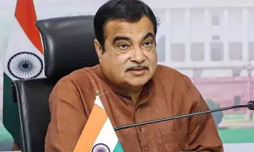 Nitin Gadkari : యాక్సిడెంట్లలోనే ఎక్కువ మంది చనిపోతున్నరు : నితిన్ గడ్కరీ Nitin Gadkari : యాక్సిడెంట్లలోనే ఎక్కువ మంది చనిపోతున్నరు : నితిన్ గడ్కరీ