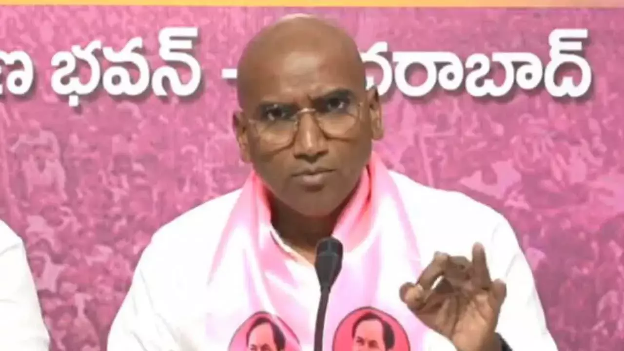 TG : సీఎం సోదరుడు ఇళ్లు ఎందుకు కూల్చడం లేదు? : ఆర్ఎస్ ప్రవీణ్ కుమార్ TG : సీఎం సోదరుడు ఇళ్లు ఎందుకు కూల్చడం లేదు? : ఆర్ఎస్ ప్రవీణ్ కుమార్