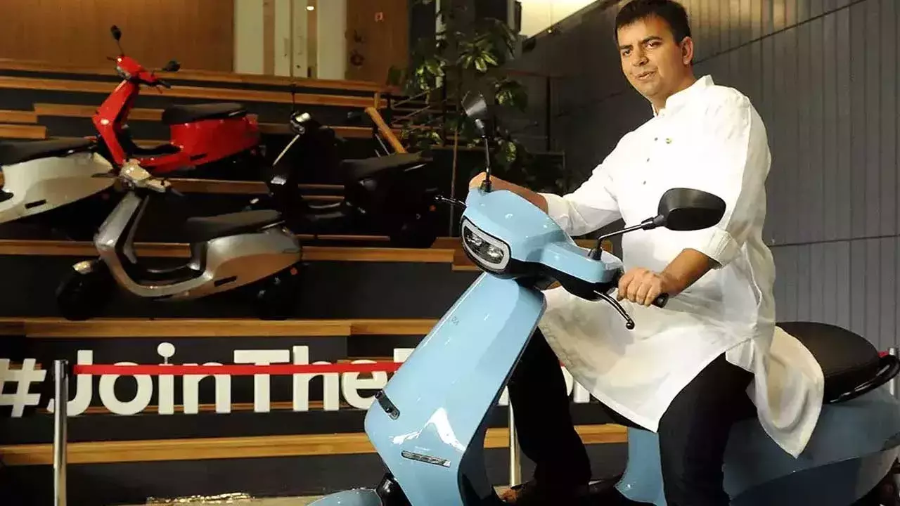 OLA Scooters : ఓలా స్కూటర్లను ఎవరైనా అమ్మొచ్చు : సీఈవో భవీశ్ అగర్వాల్ OLA Scooters : ఓలా స్కూటర్లను ఎవరైనా అమ్మొచ్చు : సీఈవో భవీశ్ అగర్వాల్