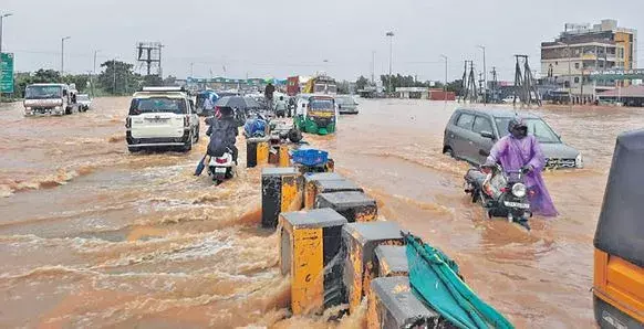 AP: తడిసి ముద్దయిన ఆంధ్రప్రదేశ్ AP: తడిసి ముద్దయిన ఆంధ్రప్రదేశ్