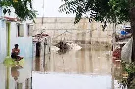 Vijayawada Floods : చుట్టూ క‘న్నీళ్లే