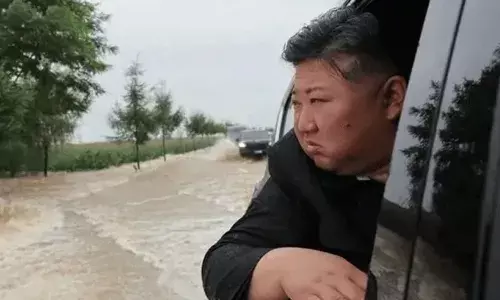 North Korea: కిమ్ కర్కశత్వం.. వరదలను అడ్డుకోలేదని 30 మంది అధి కారులకు ఉరి.. North Korea: కిమ్ కర్కశత్వం.. వరదలను అడ్డుకోలేదని 30 మంది అధి కారులకు ఉరి..