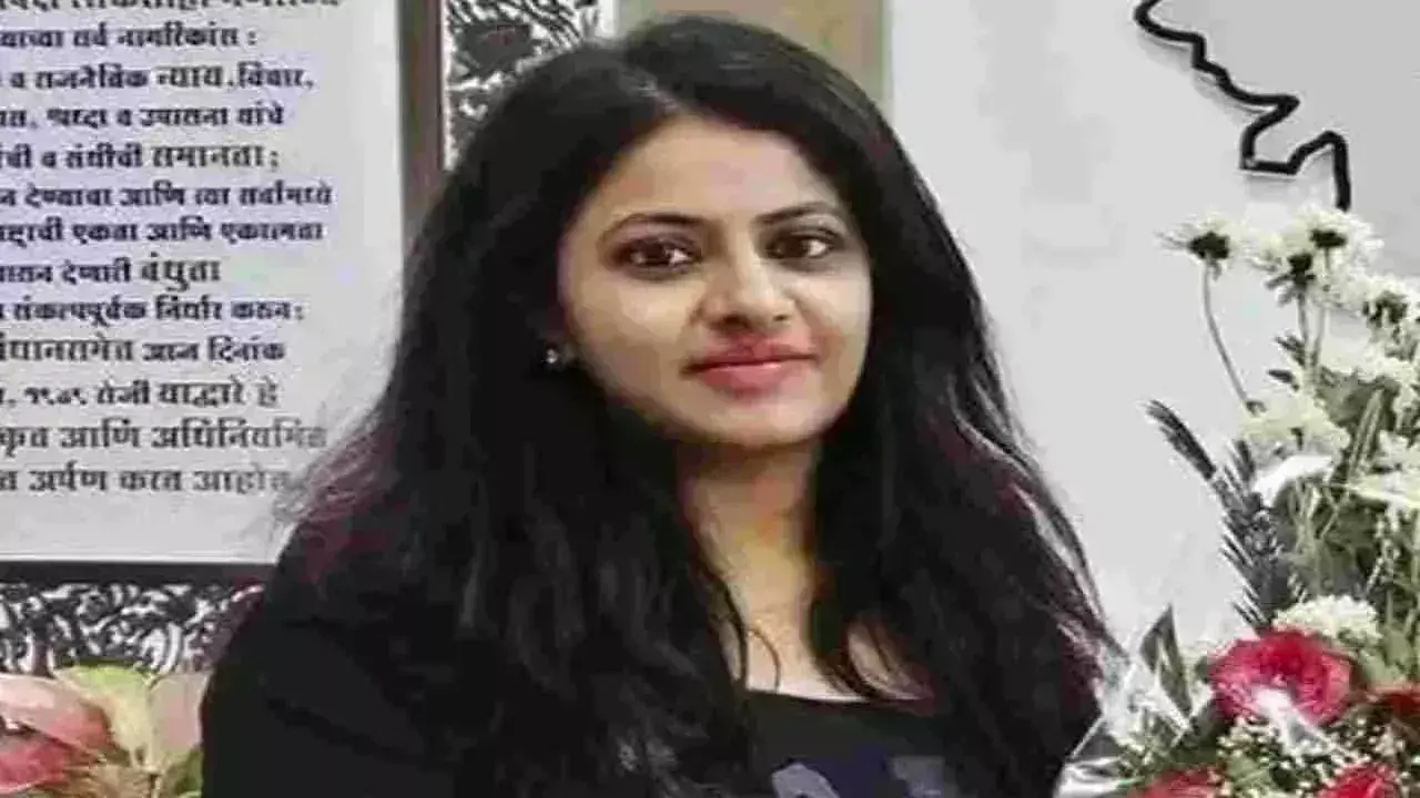 Puja Khedkar: పూజా ఖేద్కర్ వైకల్యం సర్టిఫికేట్ నకిలీ Puja Khedkar: పూజా ఖేద్కర్ వైకల్యం సర్టిఫికేట్ నకిలీ