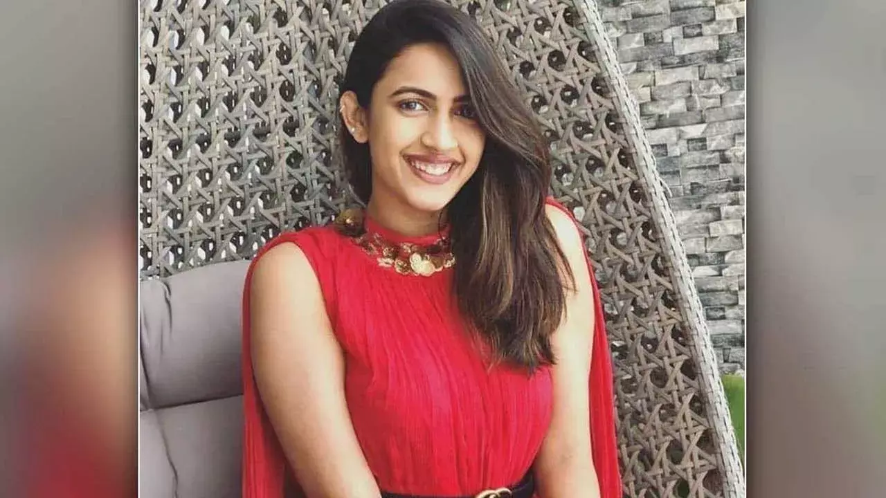 Niharika : నిహారిక విరాళం.. సోషల్ మీడియాలో వివాదం Niharika : నిహారిక విరాళం.. సోషల్ మీడియాలో వివాదం