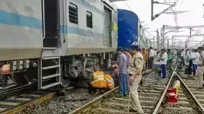 Jabalpur Express: పట్టాలు తప్పిన జబల్పూర్ ఎక్స్ప్రెస్.. అంతా సేఫ్ Jabalpur Express: పట్టాలు తప్పిన జబల్పూర్ ఎక్స్ప్రెస్.. అంతా సేఫ్