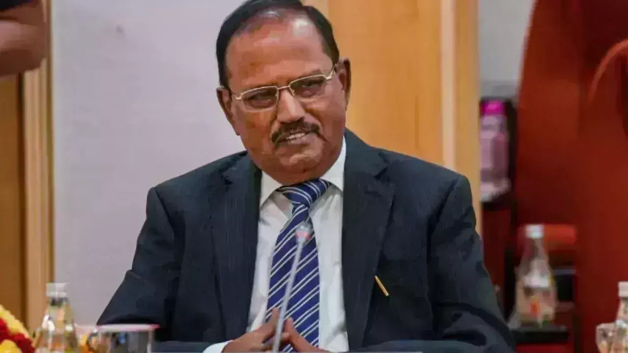 Ajit Doval: శాంతి చర్చల కోసం మాస్కోకు ఎన్ఎస్ఏ అజిత్ ధోవల్! Ajit Doval: శాంతి చర్చల కోసం మాస్కోకు ఎన్ఎస్ఏ అజిత్ ధోవల్!