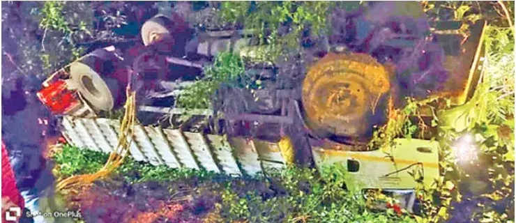 ACCIDENT: తూర్పు గోదావరి జిల్లాలో బోల్తాపడ్డ మినీ లారీ. ఏడుగురి మృతి