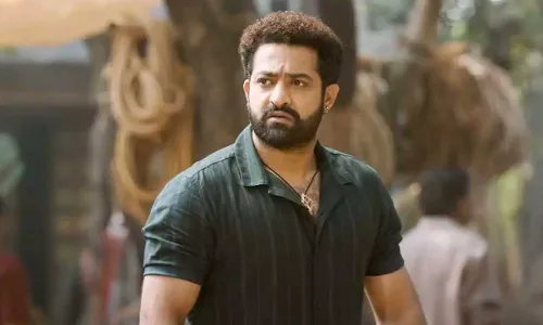 Devara : ఒవర్సీస్ అడ్వాన్స్ బుక్కింగ్స్ లో దేవర జోరు Devara : ఒవర్సీస్ అడ్వాన్స్ బుక్కింగ్స్ లో దేవర జోరు