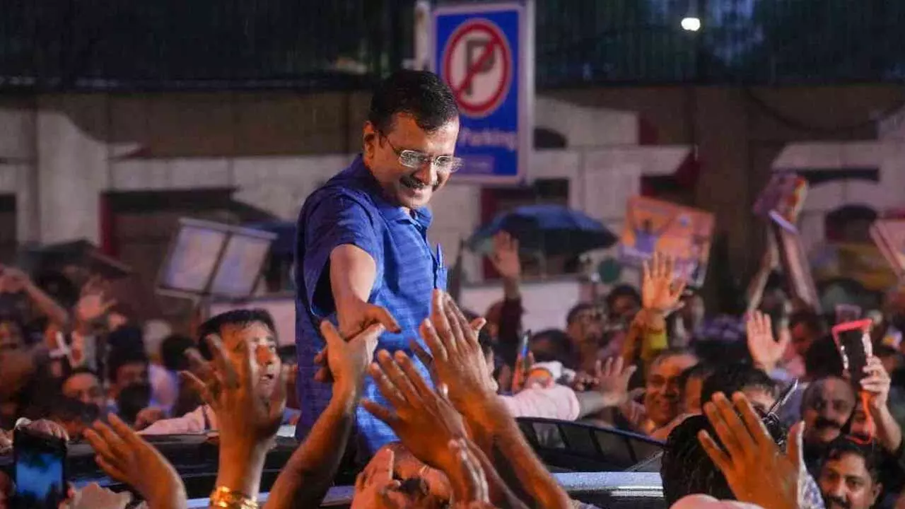 Arvind Kejriwal : జైలు నుంచి కేజ్రీవాల్ రిలీజ్.. ఆప్ సంబరాలు Arvind Kejriwal : జైలు నుంచి కేజ్రీవాల్ రిలీజ్.. ఆప్ సంబరాలు