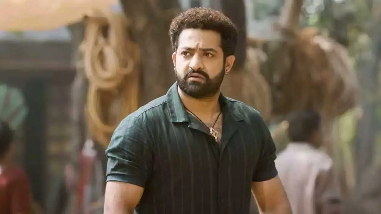 Devara : దేవర టార్గెట్ రూ.120 కోట్లు Devara : దేవర టార్గెట్ రూ.120 కోట్లు