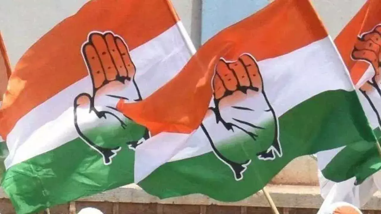 West Bengal : కాంగ్రెస్ నేత దారుణ హత్య .. పశ్చిమ బెంగాల్లో ఘటన West Bengal : కాంగ్రెస్ నేత దారుణ హత్య .. పశ్చిమ బెంగాల్లో ఘటన