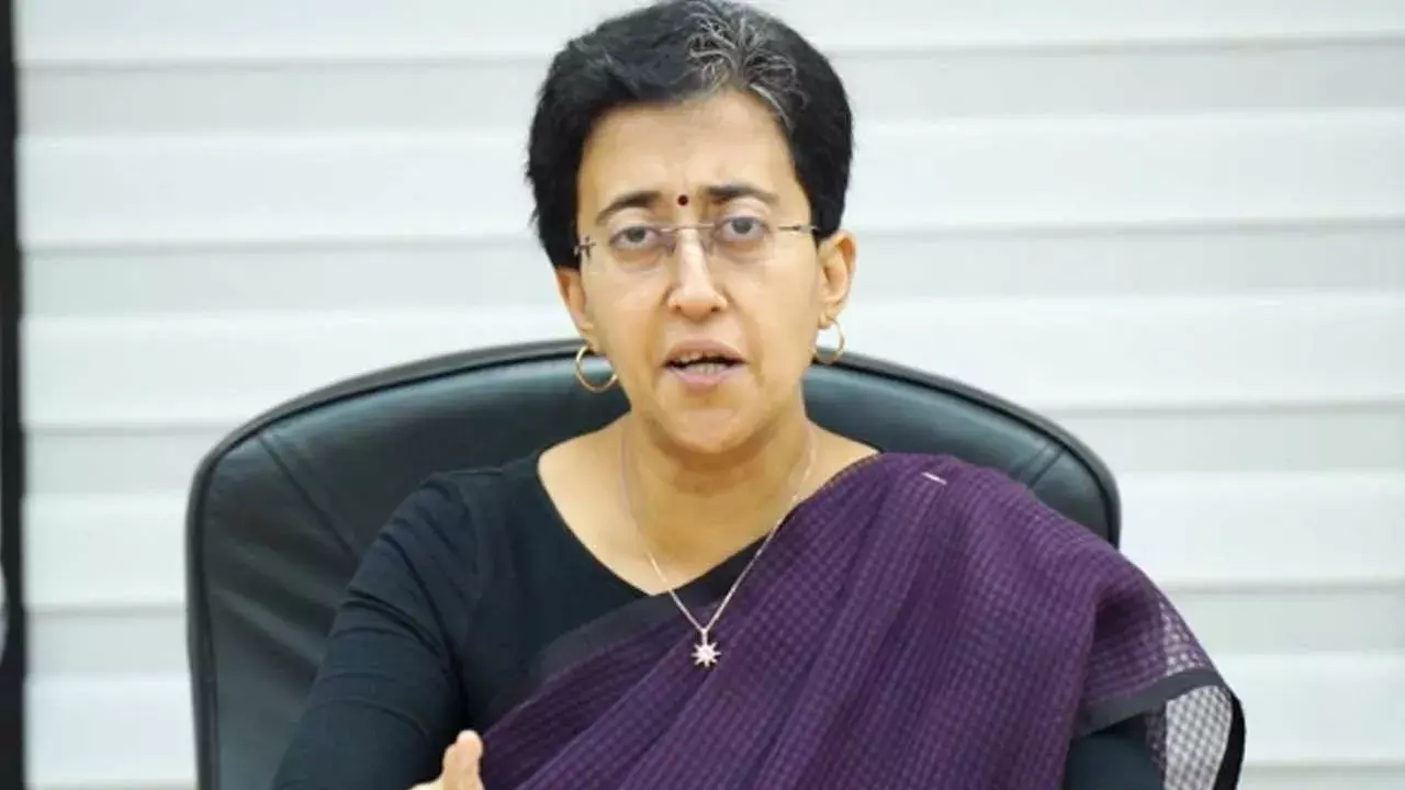 Delhi CM : ఢిల్లీ నెక్స్ట్ సీఎం ఎవరు..? ఆమెకే గోల్డెన్ ఛాన్స్ Delhi CM : ఢిల్లీ నెక్స్ట్ సీఎం ఎవరు..? ఆమెకే గోల్డెన్ ఛాన్స్