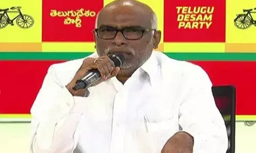 AP : ముగ్గురు ఐపీఎస్లను అరెస్ట్ చేయాలి.. డొక్కా డిమాండ్ AP : ముగ్గురు ఐపీఎస్లను అరెస్ట్ చేయాలి.. డొక్కా డిమాండ్