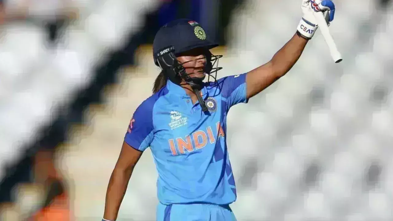 Harmanpreet Kaur: ఆరేళ్లయినా ఆ రికార్డును ఎవరూ బద్దలు కొట్టలేదు! Harmanpreet Kaur: ఆరేళ్లయినా ఆ రికార్డును ఎవరూ బద్దలు కొట్టలేదు!