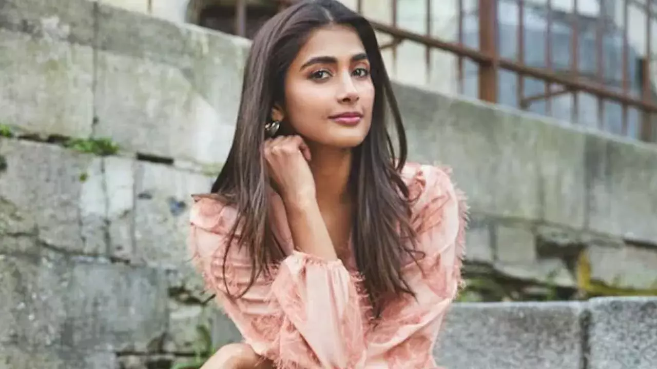 Pooja Hegde : పూజా హెగ్డే.. హిట్ ట్రాక్ ఎక్కెదెన్నడు? Pooja Hegde : పూజా హెగ్డే.. హిట్ ట్రాక్ ఎక్కెదెన్నడు?