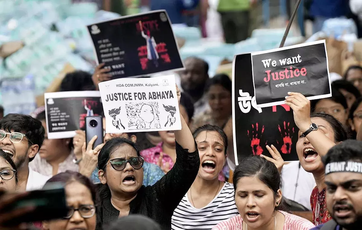 Kolkata Doctor Rape Case: సీఎంతో మరోసారి చర్చలు జరపాలి:   బెంగాల్‌ వైద్యులు