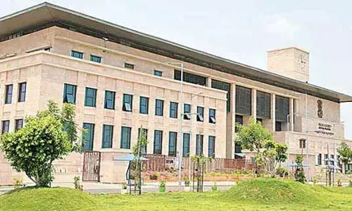 AP High Court: కూల్చేయండి.. ఎంపీ విజయసాయిరెడ్డి కుమార్తెకు హైకోర్టులో బిగ్ షాక్ AP High Court: కూల్చేయండి.. ఎంపీ విజయసాయిరెడ్డి కుమార్తెకు హైకోర్టులో బిగ్ షాక్