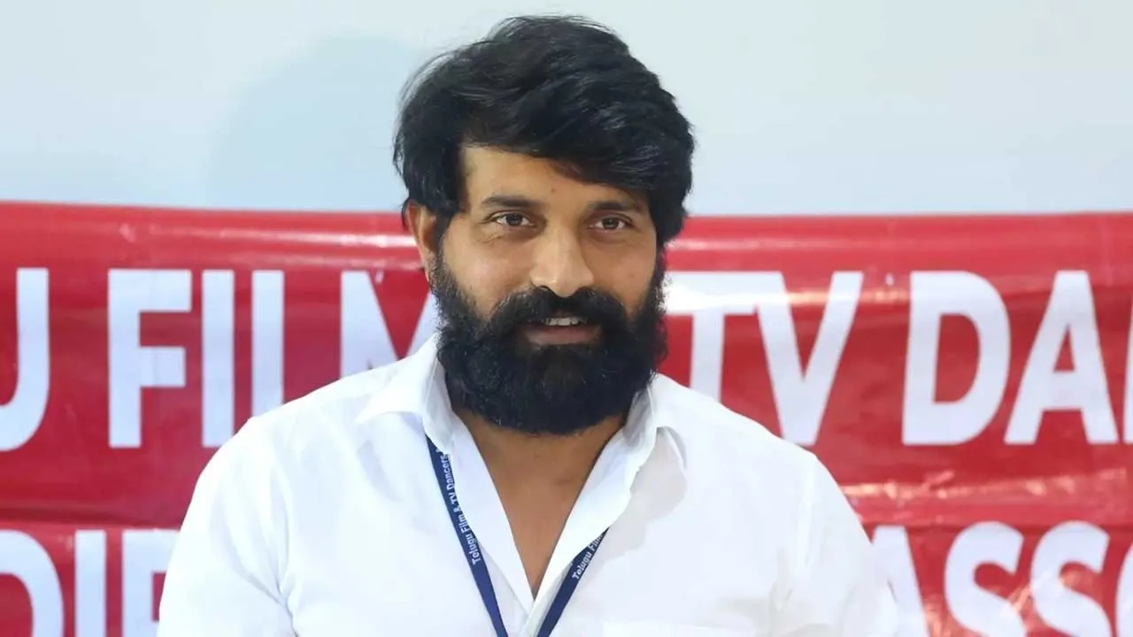 Jani Master : జానీ మాస్టర్ నేరం అంగీకరించాడన్న పోలీసులు.. పోలీసులు తేల్చిన సంచలన అంశాలివే! Jani Master : జానీ మాస్టర్ నేరం అంగీకరించాడన్న పోలీసులు.. పోలీసులు తేల్చిన సంచలన అంశాలివే!
