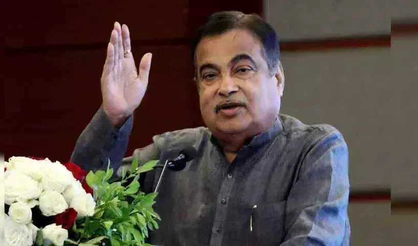 Nitin Gadkari: తోటి మంత్రిని టీజ్ చేసిన నితిన్ గడ్కరీ..