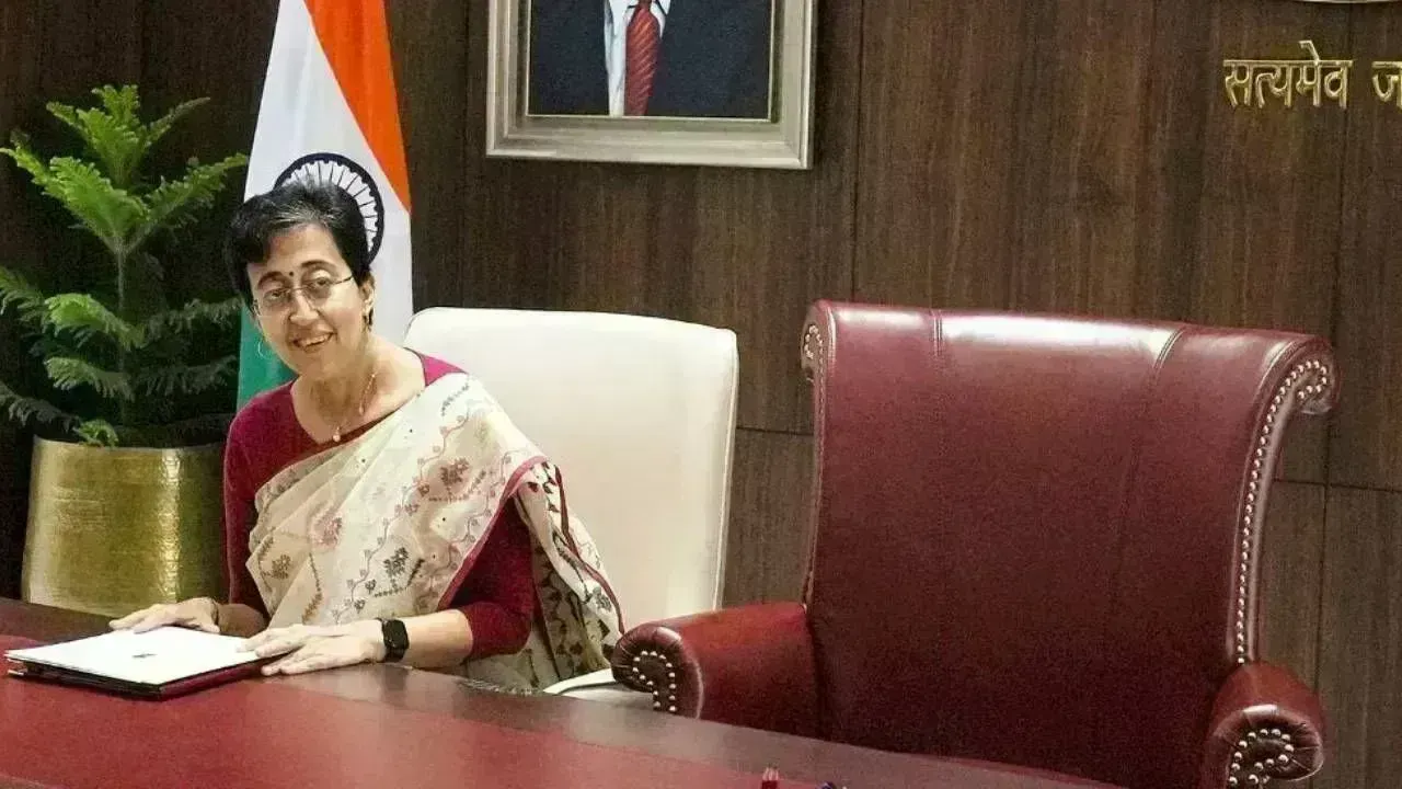 Delhi CM: నేటి నుండి ఢిల్లీ అసెంబ్లీ సమావేశాలు ప్రారంభం.. Delhi CM: నేటి నుండి ఢిల్లీ అసెంబ్లీ సమావేశాలు ప్రారంభం..
