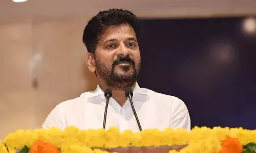 వివిధ ప్రభుత్వ శాఖల్లో ఖాళీగా ఉన్న 35 వేల ఉద్యోగాలు త్వరలో భర్తీ: సీఎం రేవంత్ రెడ్డి వివిధ ప్రభుత్వ శాఖల్లో ఖాళీగా ఉన్న 35 వేల ఉద్యోగాలు త్వరలో భర్తీ: సీఎం రేవంత్ రెడ్డి