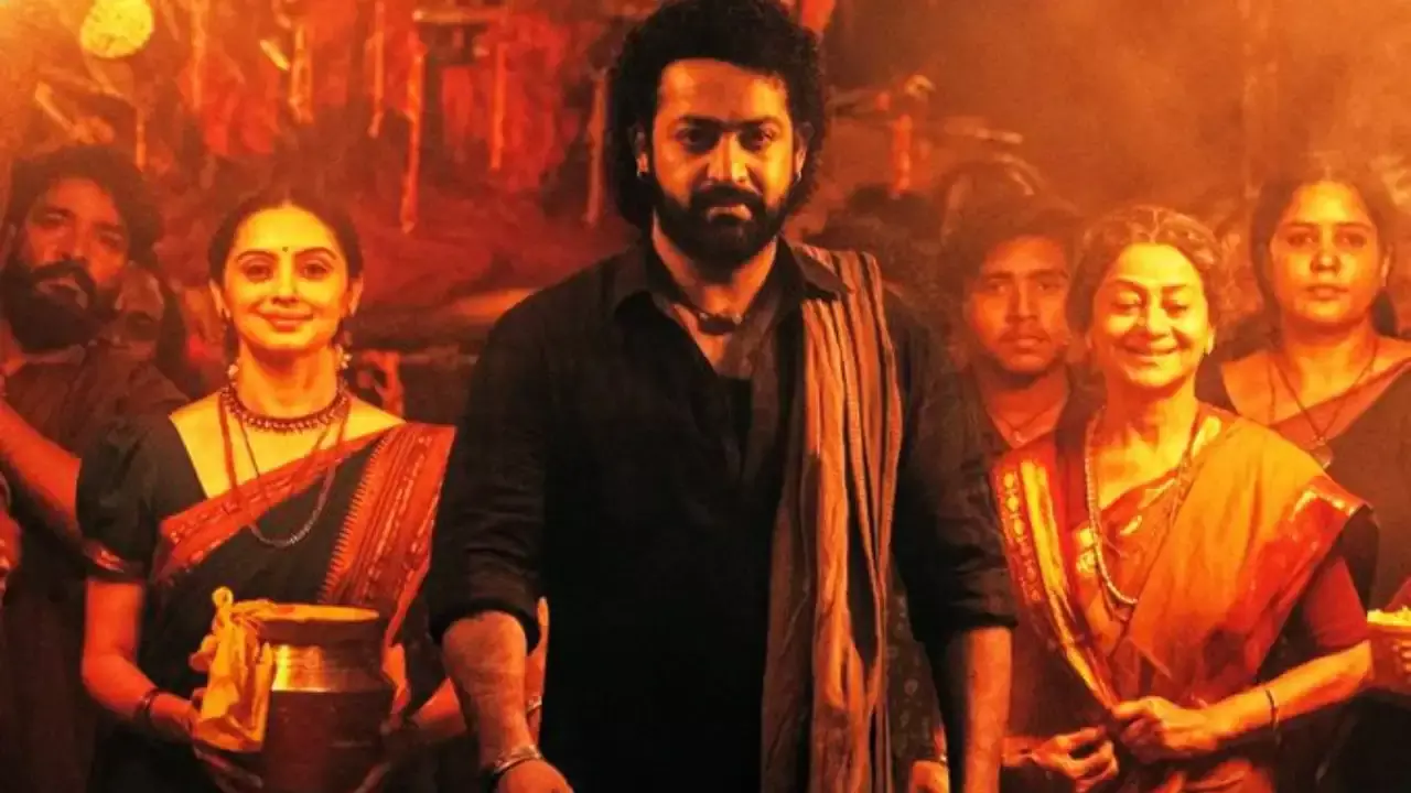 NTR Devara :  ఈ సీక్రెట్స్ అన్నీ సీక్వెల్ లో రివీల్ అవుతాయా దేవరా NTR Devara :  ఈ సీక్రెట్స్ అన్నీ సీక్వెల్ లో రివీల్ అవుతాయా దేవరా