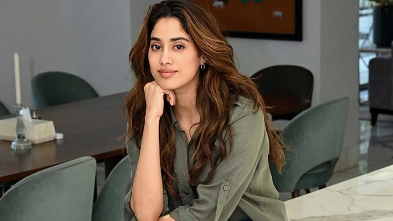 Janhvi Kapoor : జుట్టులేకుండా నటించను : జాన్వీకపూర్ Janhvi Kapoor : జుట్టులేకుండా నటించను : జాన్వీకపూర్