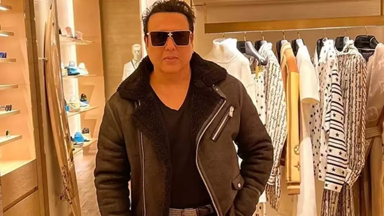 Bollywood : బాలీవుడ్ నటుడు గోవిందా కు బుల్లెట్ గాయాలు