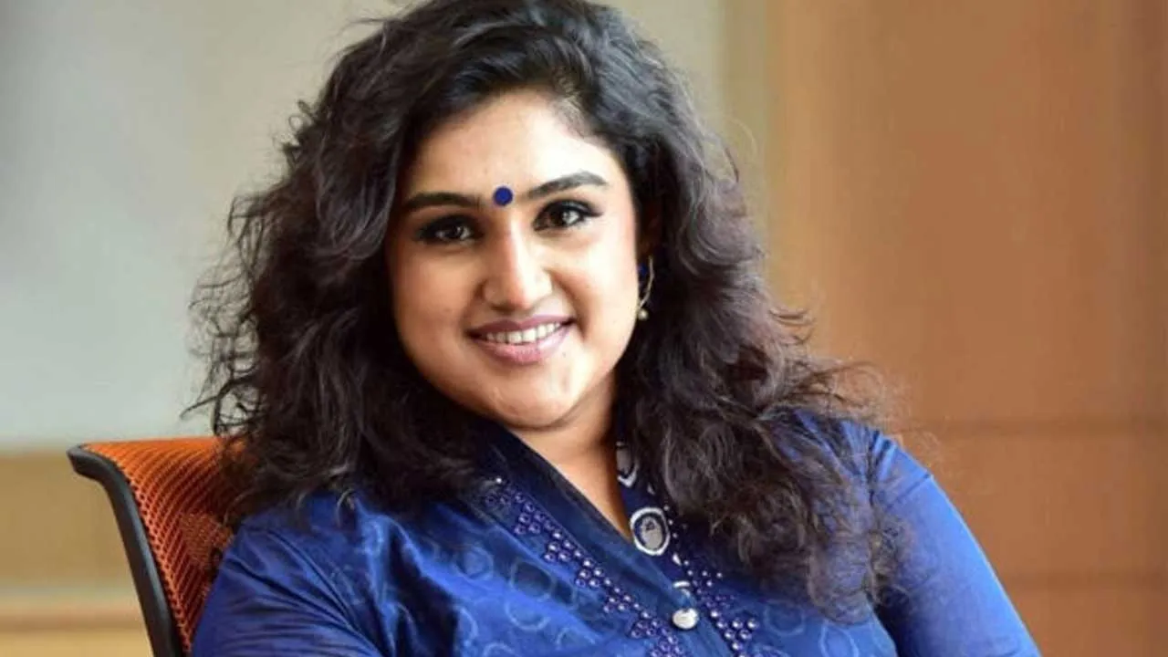 Vanitha : నాలుగో పెళ్ళికి సిద్ధమైన వనిత! Vanitha : నాలుగో పెళ్ళికి సిద్ధమైన వనిత!