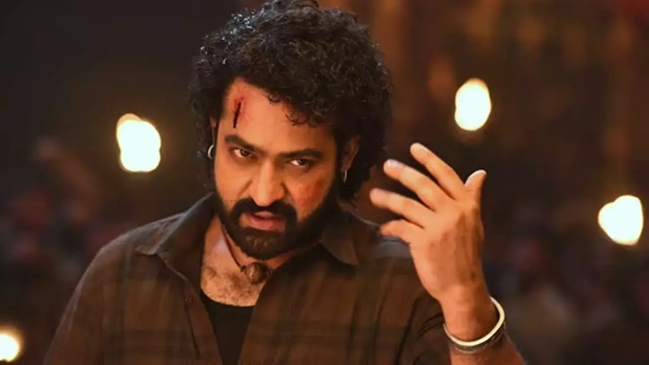 Devara : ఎన్టీఆర్ అభిమానులకు మళ్లీ నిరాశే Devara : ఎన్టీఆర్ అభిమానులకు మళ్లీ నిరాశే
